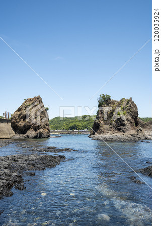 石切岩 和歌山県東牟婁郡串本町 石切岩 和歌山県東牟婁郡串本町 120035924