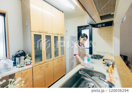 家事代行サービスのスタッフ 120036294