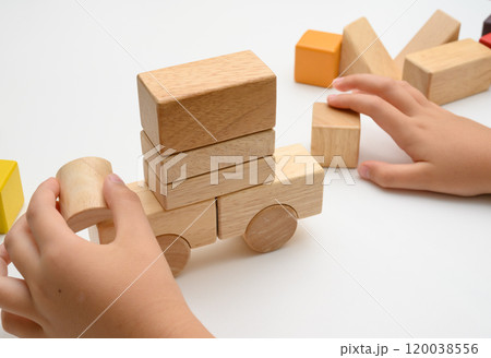 積み木で創作 120038556