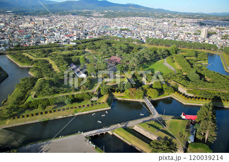 北海道　函館市　五稜郭タワーより五稜郭を望む　 120039214