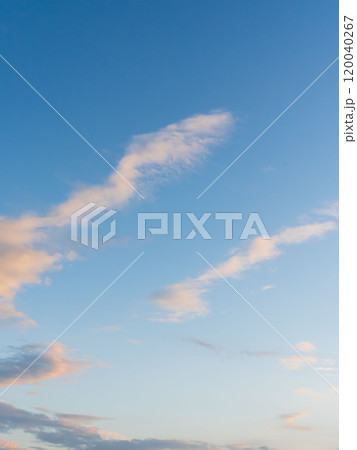 秋の日の朝焼けと青空27 秋の日の朝焼けと青空27 120040267