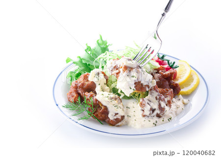 チキン南蛮　（ 鶏から揚げの甘酢漬け ） タルタルソース 120040682