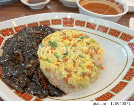 ジャージャー海老チャーハン　韓国料理 120040871