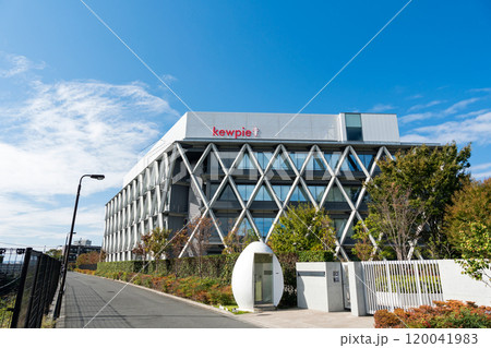 マヨテラスの全景　仙川　秋晴れの青空　東京都調布市仙川町 120041983
