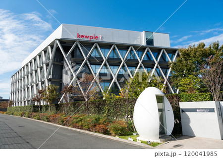 マヨテラスを眺める　仙川　秋晴れの青空　東京都調布市仙川町 120041985