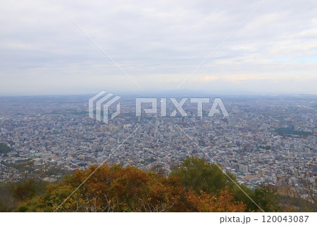 札幌藻岩山(もいわ山)展望台から見る風景 札幌藻岩山(もいわ山)展望台から見る風景 120043087