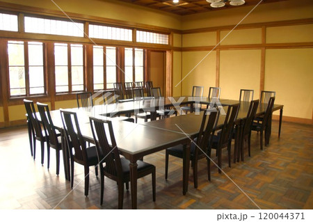 萩の町並み　旧明倫館跡会議室（旧萩小学校跡） 120044371