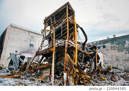 令和6年能登半島地震 焦土と化した輪島の町並み 令和6年能登半島地震 焦土と化した輪島の町並み 120044380