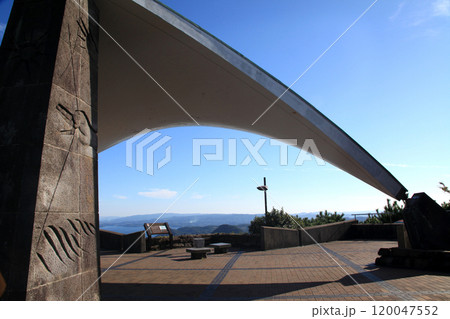 佐世保市の人気ビュースポット「弓張岳展望台」 120047552