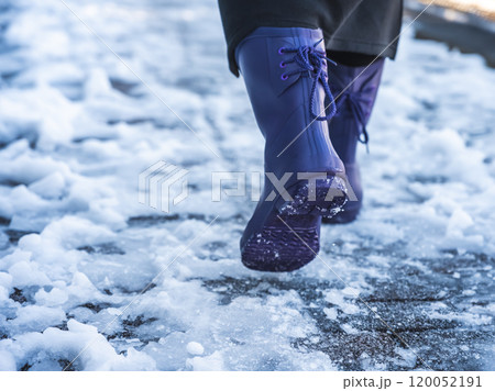 寒い冬のイメージ 寒い冬のイメージ 120052191