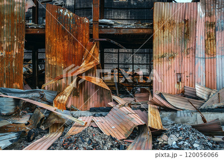 令和6年能登半島地震 焦土と化した輪島の町並み 120056066