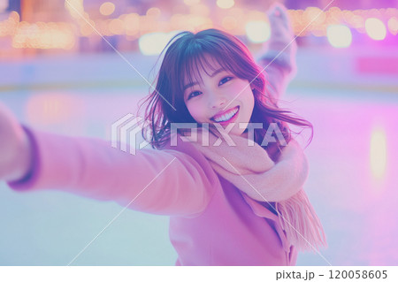 屋内リンクでスケートに挑戦する初心者女性｜リアルなイラスト 120058605