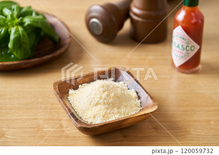 粉チーズ 120059732