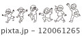 子どもからお年寄りまで元気に踊っている健康的な家族（線画・白塗り） 120061265
