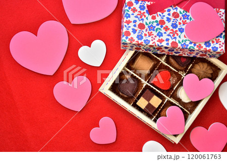 バレンタインデー　ホワイトデー　他記念日イメージ 120061763