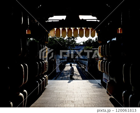 石取り祭の日の春日神社 120061813