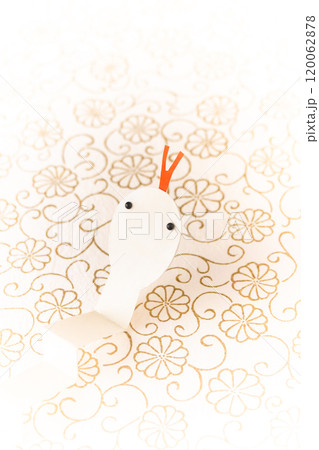 年賀2025・巳年 ペーパークラフトの白へび 年賀2025・巳年 ペーパークラフトの白へび 120062878