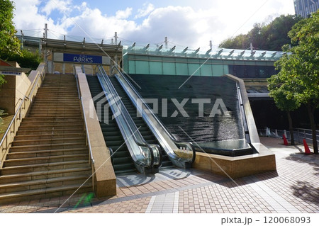 大阪市浪速区なんばパークス街並み 120068093