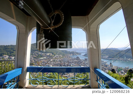 千光寺境内からの眺望・瀬戸内海と街並み（広島県・尾道市） 120068216