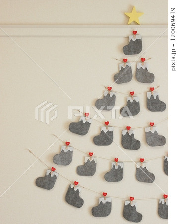 クリスマスツリーのアドベントカレンダー クリスマスツリーのアドベントカレンダー 120069419