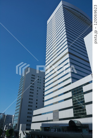 大宮駅西口の都市風景 大宮駅西口の都市風景 120069623