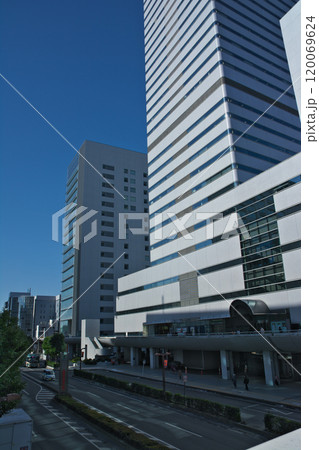 大宮駅西口の都市風景 大宮駅西口の都市風景 120069624