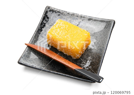 カスドース、長崎の名物カステラ菓子 120069795