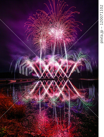 余呉の陣　鏡湖を染める赤い花火 120071102