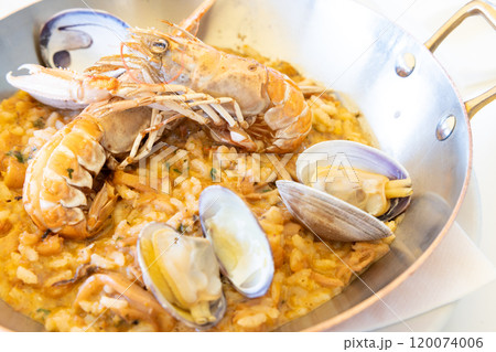 おいしいシーフードリゾット 120074006