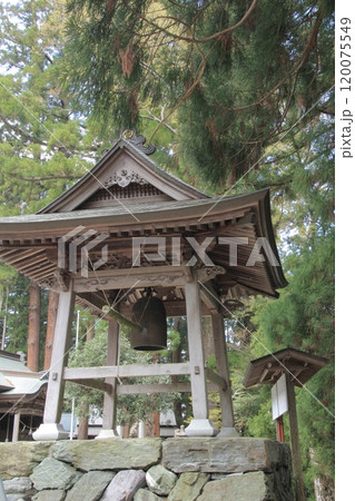四国霊場第12番札所「焼山寺」鐘楼 四国霊場第12番札所「焼山寺」鐘楼 120075549