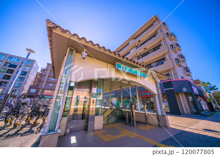 日本の横浜都市景観 横浜市営地下鉄グリーンライン 北山田駅などを望む＝7日 120077805