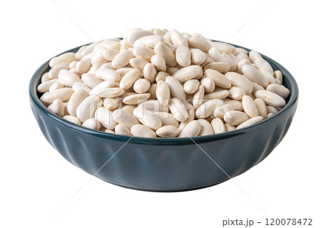 Raw kidney beans in a blue bowl cutout. Raw kidney beans in a blue bowl cutout. 120078472