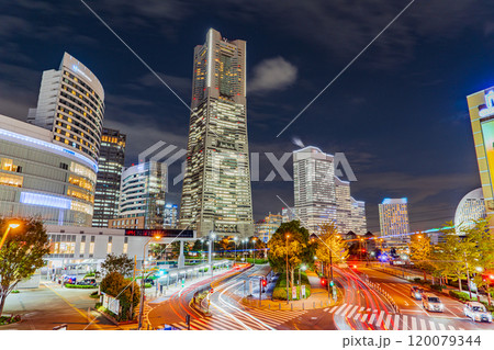 みなとみらいの夜景 120079344