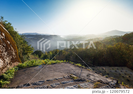 岐阜 苗木城二の丸から望む眼下の風景 岐阜 苗木城二の丸から望む眼下の風景 120079572