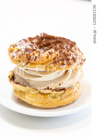 フランスの美味しいシュークリーム 120081130