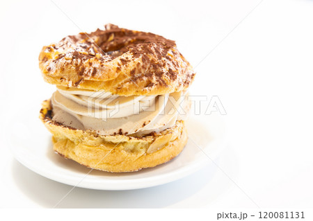 フランスの美味しいシュークリーム 120081131
