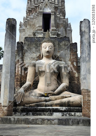 シー・サッチャナーライ歴史公園のワット・プラ・シー・ラタナー・マハータート シー・サッチャナーライ歴史公園のワット・プラ・シー・ラタナー・マハータート 120083898