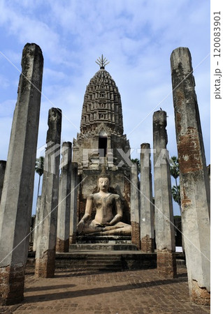 シー・サッチャナーライ歴史公園のワット・プラ・シー・ラタナー・マハータート 120083901