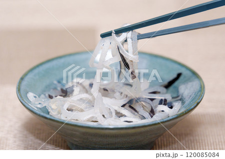 ふぐの湯引き皮(ふぐ刺し) ふぐの湯引き皮(ふぐ刺し) 120085084