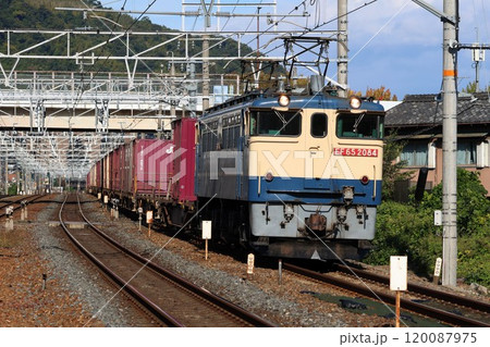 【JR貨物】EF65形2000番台（JR京都線：島本駅） 120087975