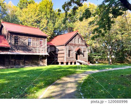 北海道大学第二農場動力室・脱ぷ室・収穫室　2024年9月 120088996