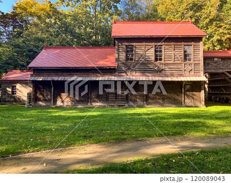 北海道大学第二農場動力室・脱ぷ室・収穫室　2024年9月 120089043