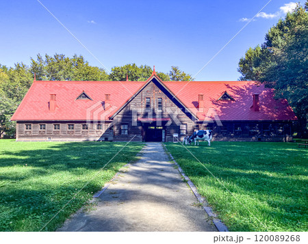 北海道大学第二農場牛舎　2024年9月 120089268