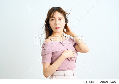 若い日本人女性のファッションポートレート 若い日本人女性のファッションポートレート 120091580