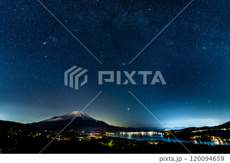 山梨　山中湖パノラマ台の星景 120094659