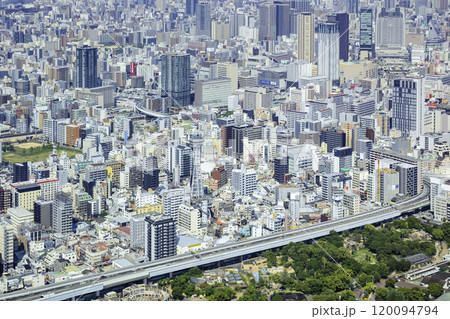 あべのハルカス展望台から見ることができる大阪の都市風景 120094794