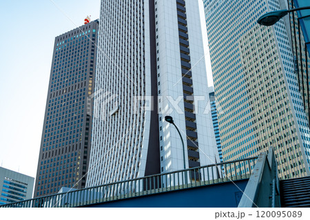 西新宿 新都心歩道橋付近からの高層ビル群 2024.11　c-1 120095089