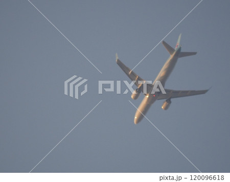 sky plane sky plane 120096618