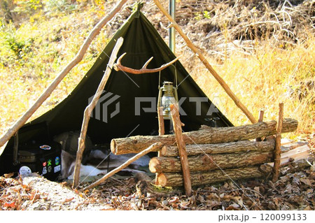 ポーランド軍幕で野営 ポーランド軍幕で野営 120099133