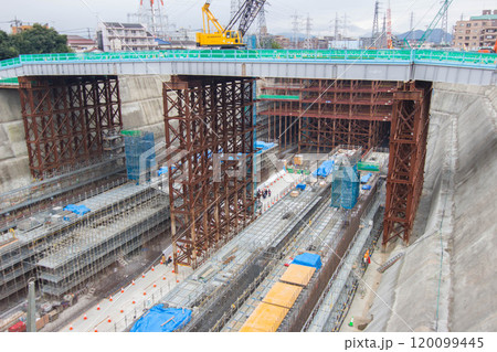 リニア橋本駅の工事現場 120099445